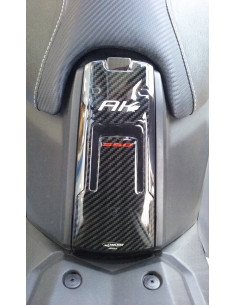 PROTECTION DE TRAPPE A ESSENCE STYLE CARBONE KYMCO AK 550 2